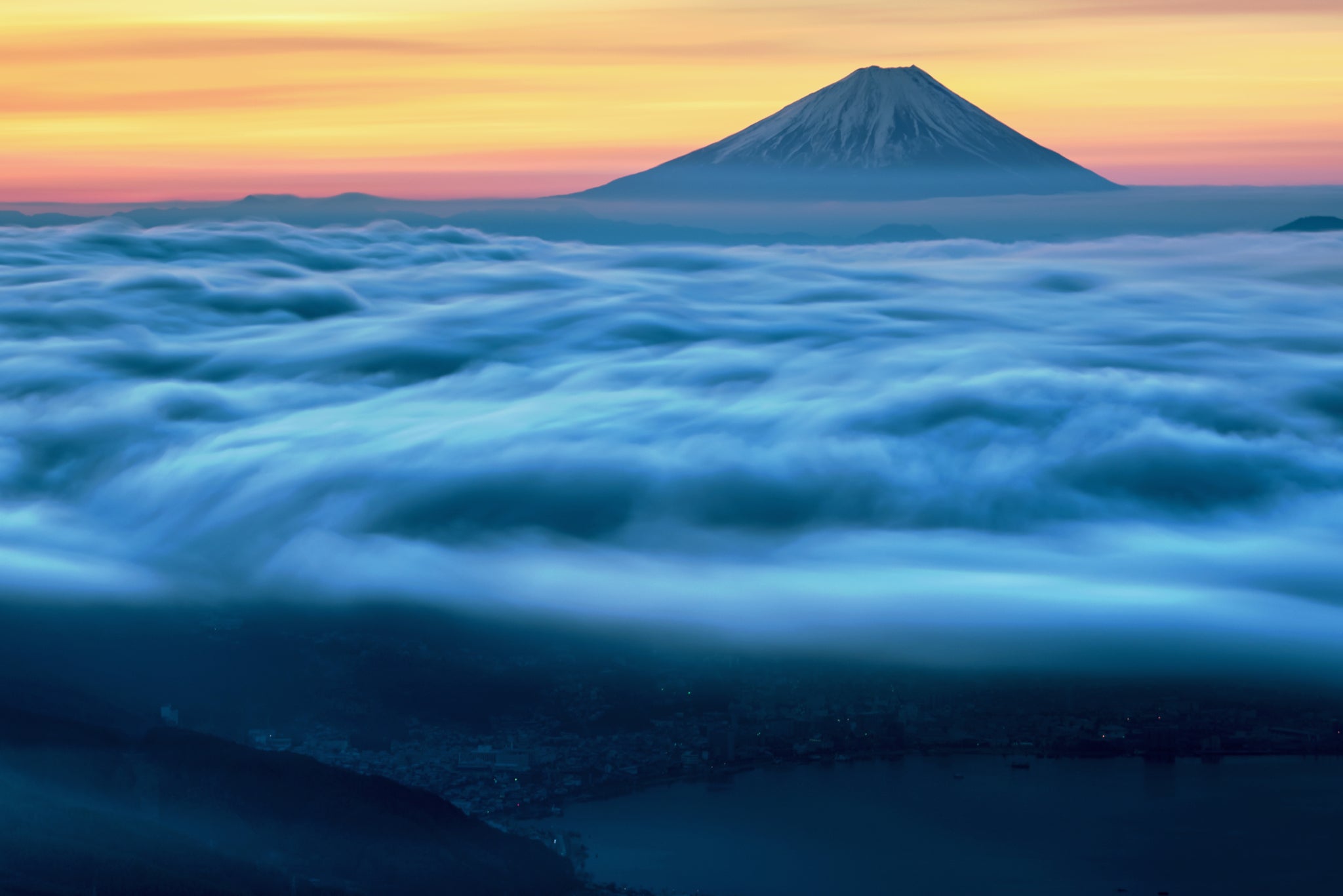 写真家 Hynek Martinec  プラハの夕方 写真家 Hynek Martinec プラハの夕方 DOUBLE TAKE 再現された世紀の一