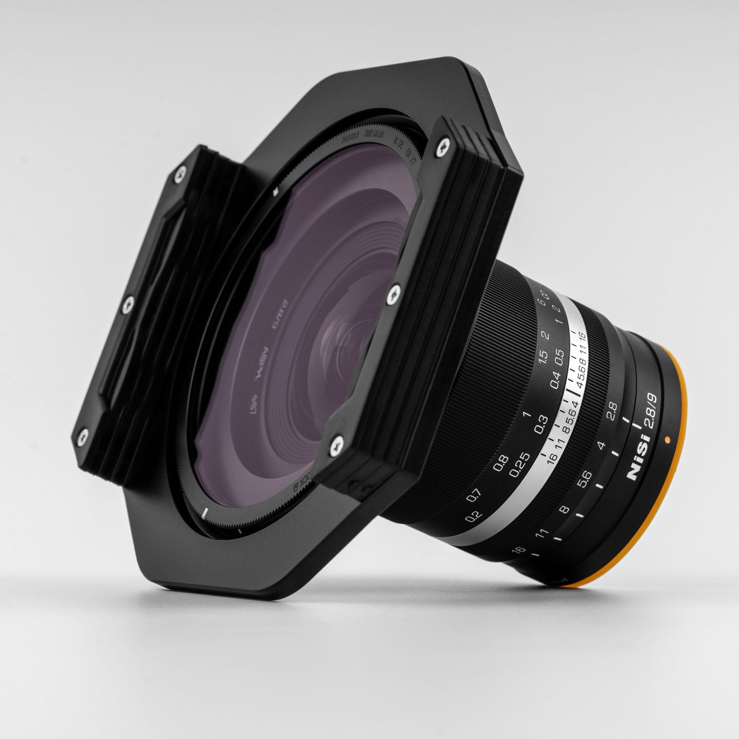 9mm F2.8 ASPH