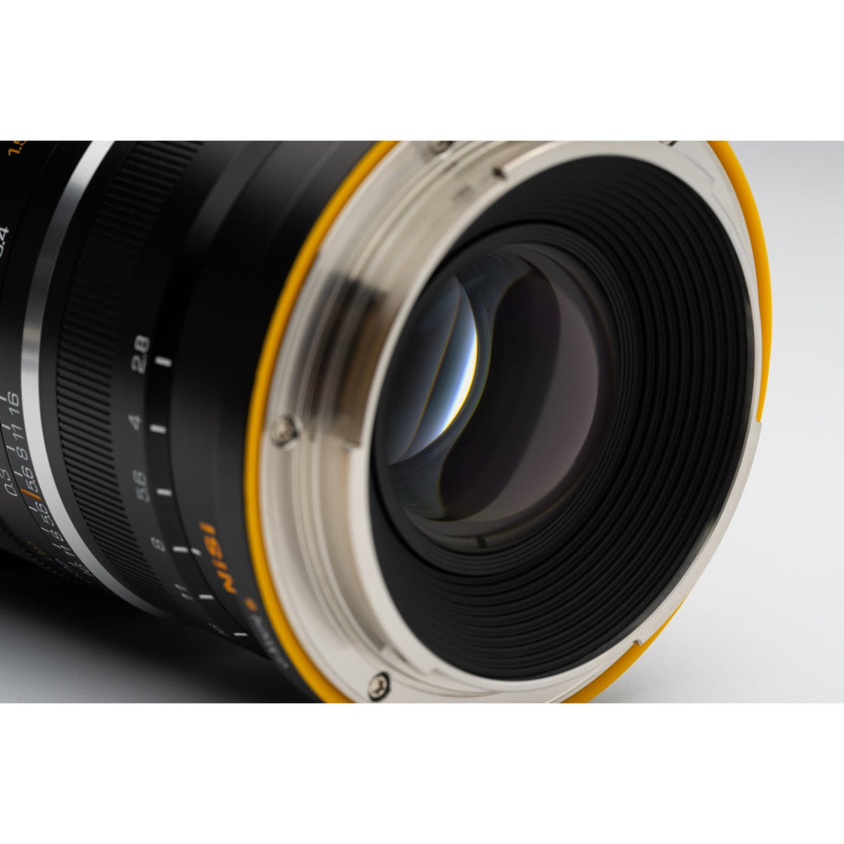 16mm f/2.8 ASPH.